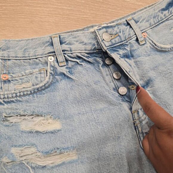 Free People Shorts Womens 26 Blue Denim Distressed 100% Cotton Casual Button-Fly - Picture 4 of 8